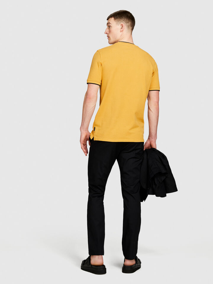 Clashing t-shirt - men's short sleeve t-shirts - Mustard | Sisley image number 3